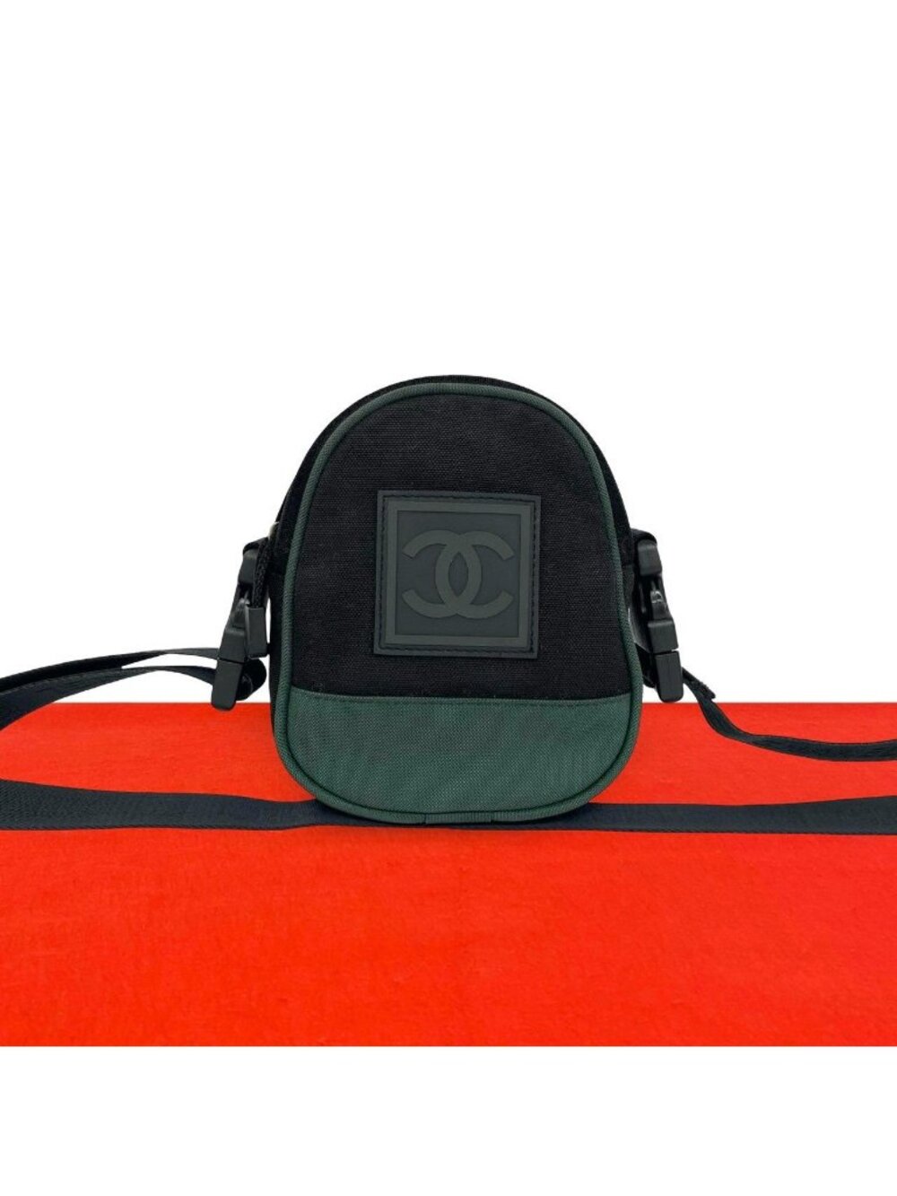 Chanel CC Logo Canvas Mesh Shoulder Bag Pochette Black Green